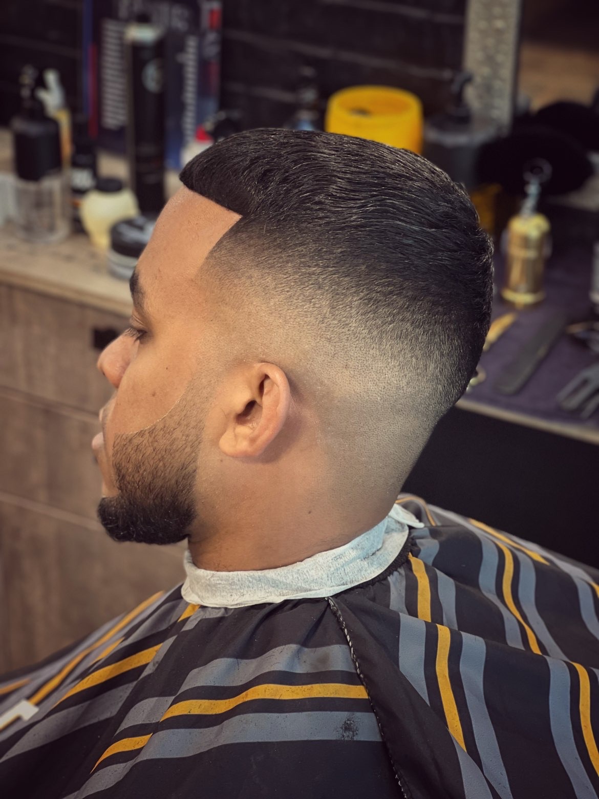 ISLAND HAIRCUT — galerie 1